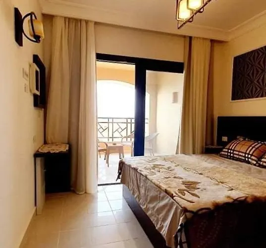 Cozy And Spacious Apartment For Family , View Sea